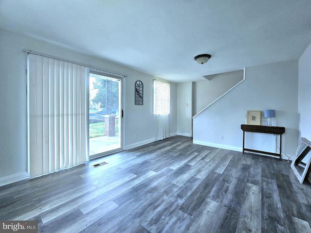 8501 CHESTNUT OAK, Parkville, MD 21234