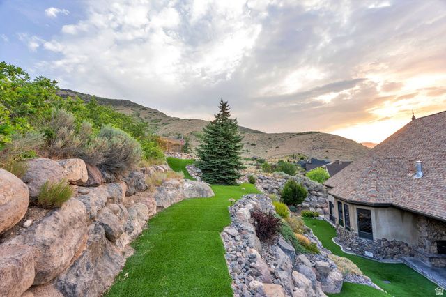 5831 W FRIENDSHIP DR, Herriman, UT 84096