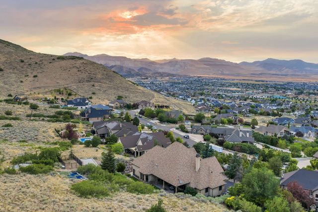 5831 W FRIENDSHIP DR, Herriman, UT 84096
