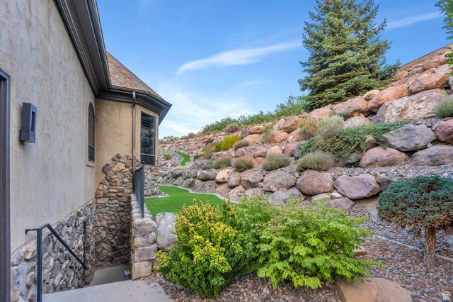 5831 W FRIENDSHIP DR, Herriman, UT 84096