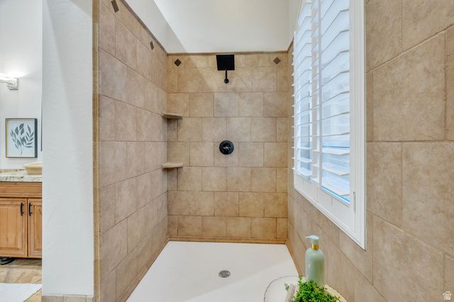 5831 W FRIENDSHIP DR, Herriman, UT 84096