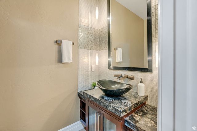 5831 W FRIENDSHIP DR, Herriman, UT 84096