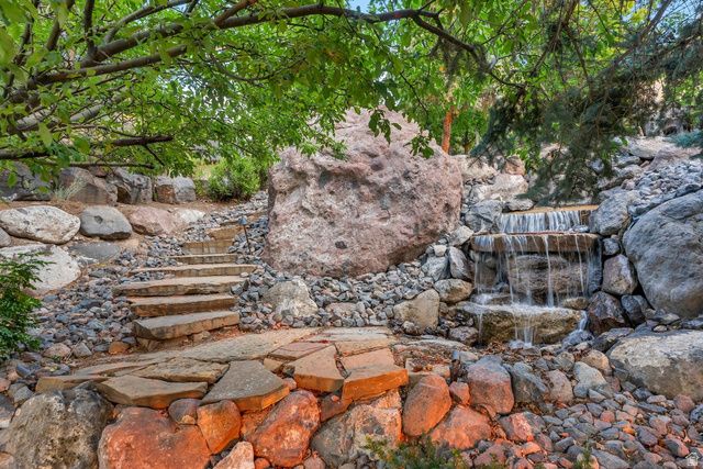 5831 W FRIENDSHIP DR, Herriman, UT 84096