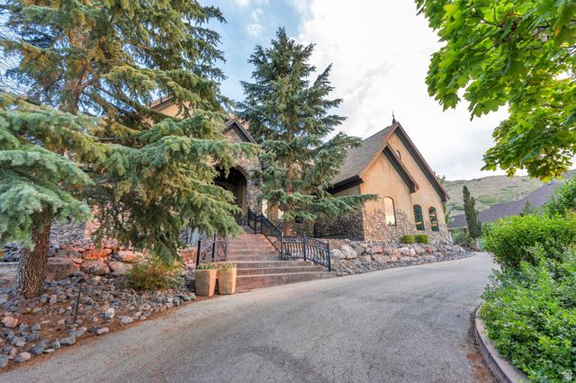 5831 W FRIENDSHIP DR, Herriman, UT 84096