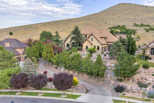 5831 W FRIENDSHIP DR, Herriman, UT 84096