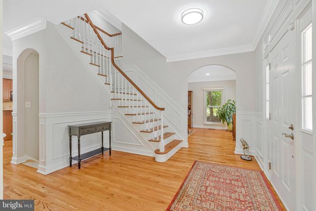116 LAKE DR, Sterling, VA 20164