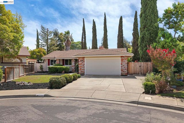 553 Bell Ave, Livermore, CA 94550