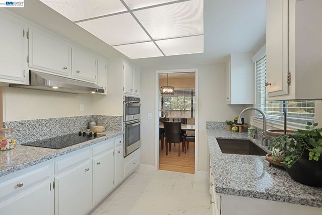 553 Bell Ave, Livermore, CA 94550