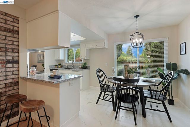 553 Bell Ave, Livermore, CA 94550