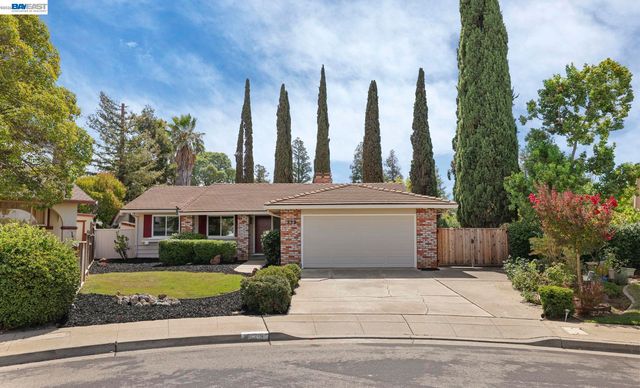 553 Bell Ave, Livermore, CA 94550