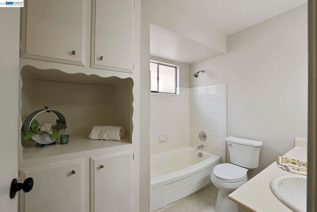 553 Bell Ave, Livermore, CA 94550
