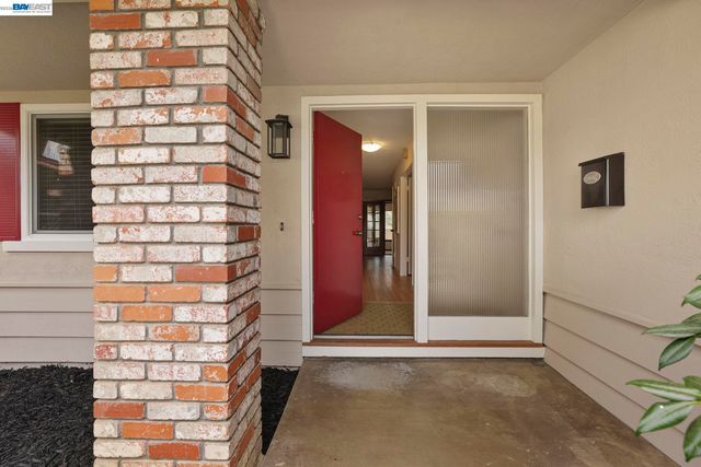 553 Bell Ave, Livermore, CA 94550