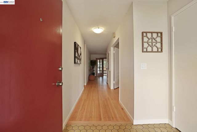 553 Bell Ave, Livermore, CA 94550