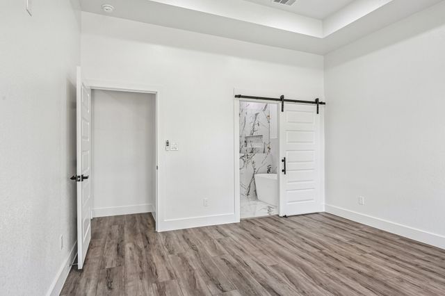 2504 Vaughn Boulevard, Fort Worth, TX 76105
