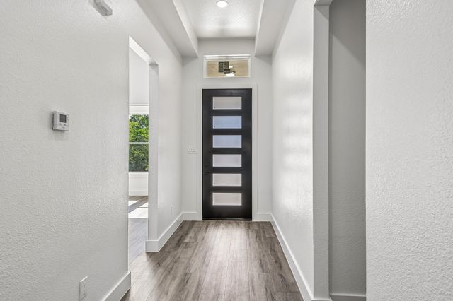 2504 Vaughn Boulevard, Fort Worth, TX 76105