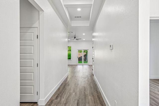 2504 Vaughn Boulevard, Fort Worth, TX 76105
