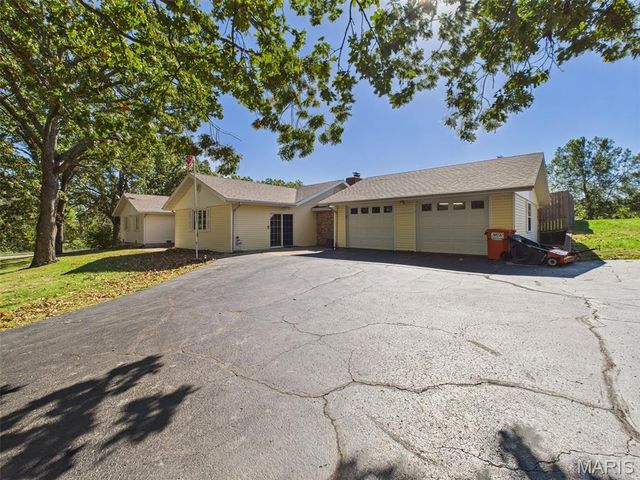 836 Stella Street, Lebanon, MO 65536