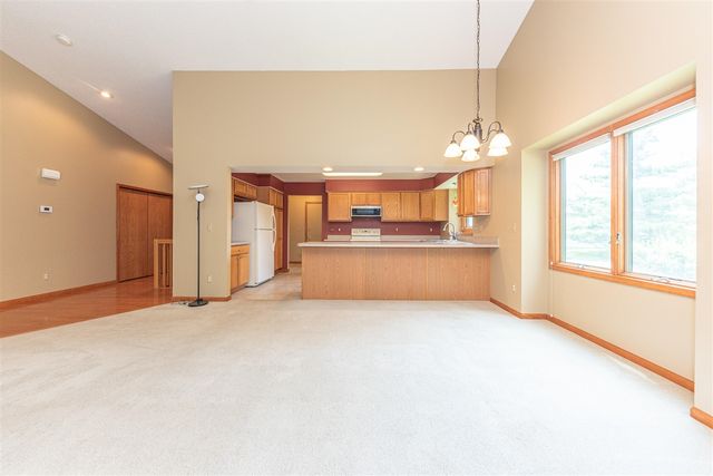 535 Sycamore Circle, Saline, MI 48176
