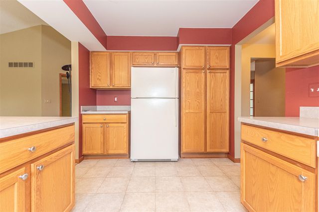 535 Sycamore Circle, Saline, MI 48176