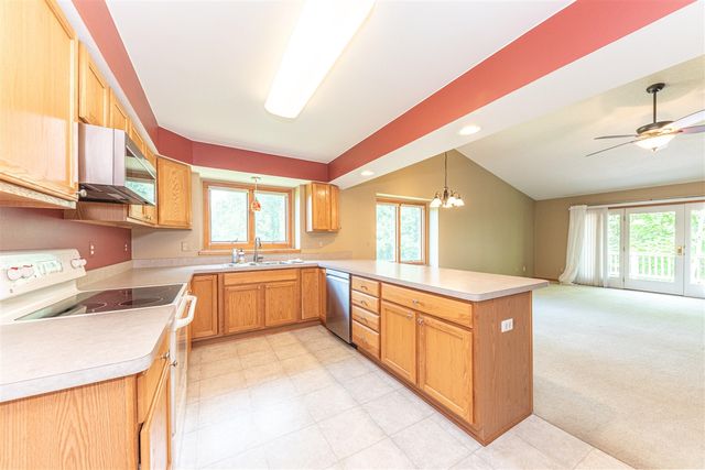 535 Sycamore Circle, Saline, MI 48176