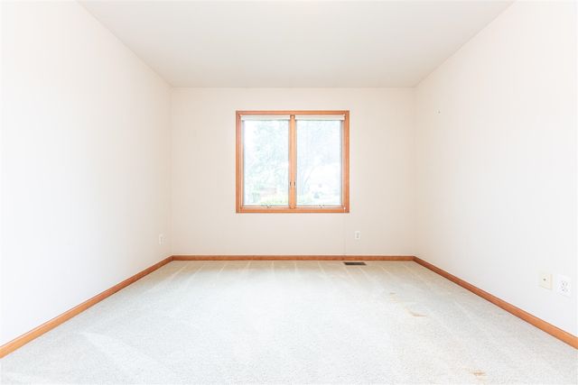 535 Sycamore Circle, Saline, MI 48176