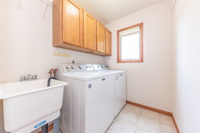 535 Sycamore Circle, Saline, MI 48176