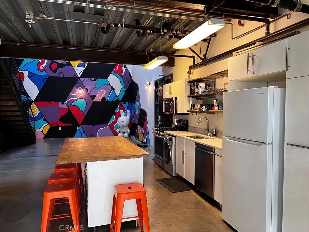 1046 Princeton Dr 108, Marina Del Rey, CA 90292