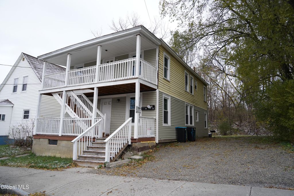 435 Manhattan Street, Schenectady, NY 12308