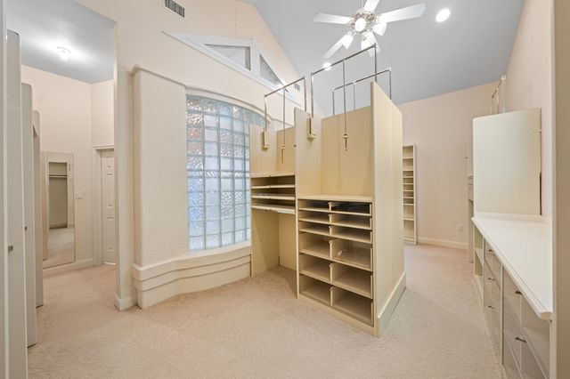 125 Crestline Dr, Kerrville, TX 78028
