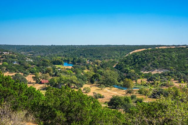 125 Crestline Dr, Kerrville, TX 78028