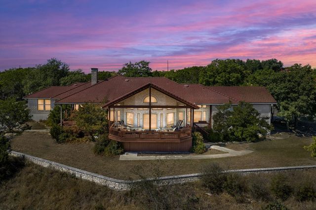 125 Crestline Dr, Kerrville, TX 78028