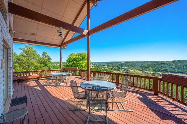 125 Crestline Dr, Kerrville, TX 78028
