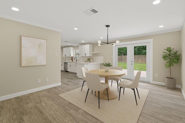 9642 Meadowglen Lane, Houston, TX 77063