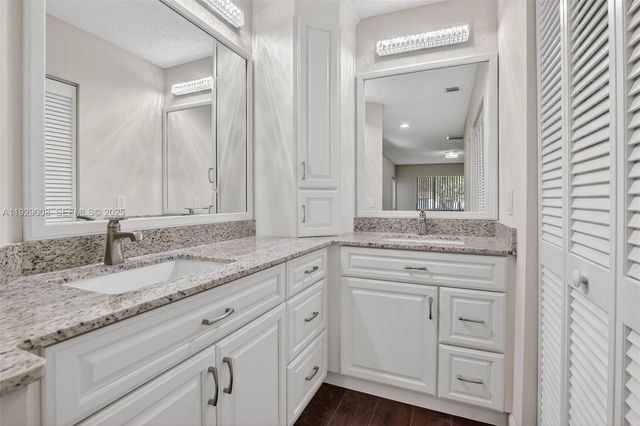 11541 Terra Bella Blvd 25, Plantation, FL 33325