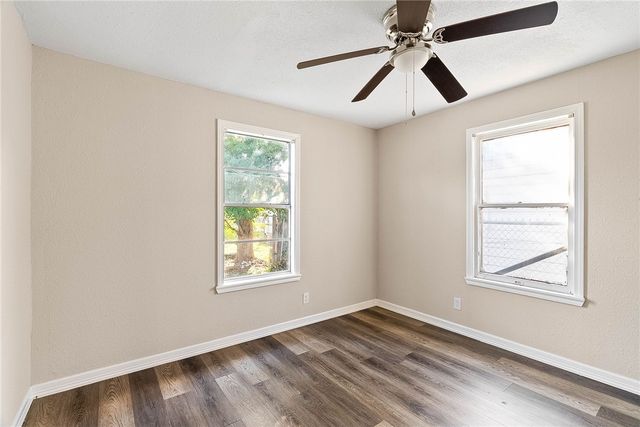 622 Airport, Corpus Christi, TX 78405