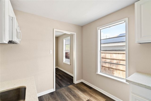 622 Airport, Corpus Christi, TX 78405