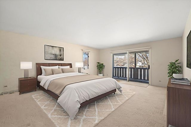 9 Buckingham Drive, Sugar Grove, IL 60554