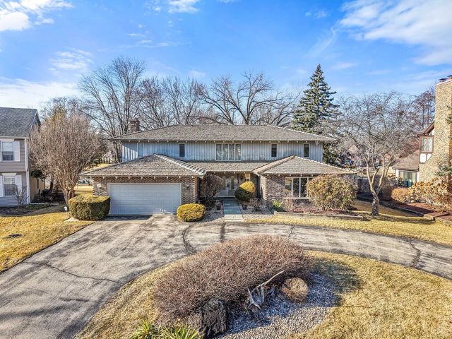 9 Buckingham Drive, Sugar Grove, IL 60554