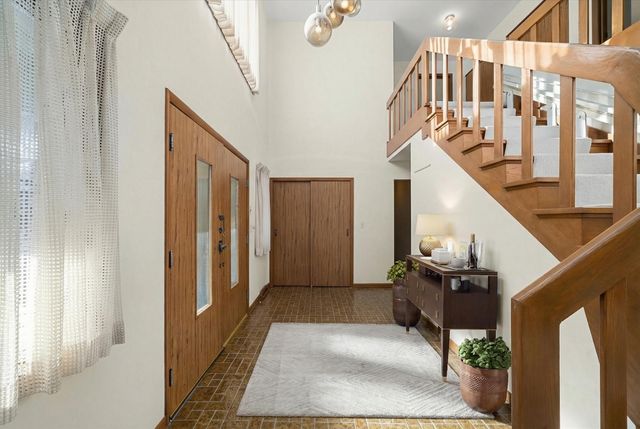 9 Buckingham Drive, Sugar Grove, IL 60554