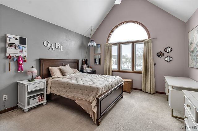 4 Summershade Court, Amherst, NY 14051