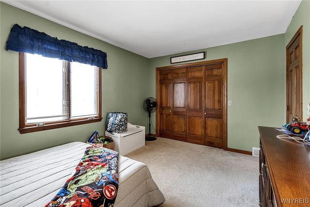 4 Summershade Court, Amherst, NY 14051