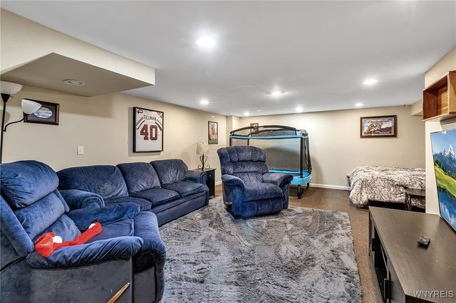 4 Summershade Court, Amherst, NY 14051