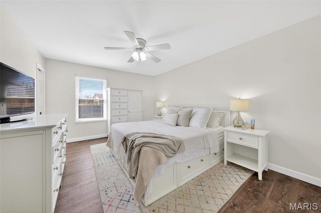 105 W Sunny Hill Boulevard, St Peters, MO 63376