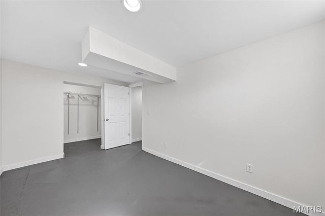 105 W Sunny Hill Boulevard, St Peters, MO 63376