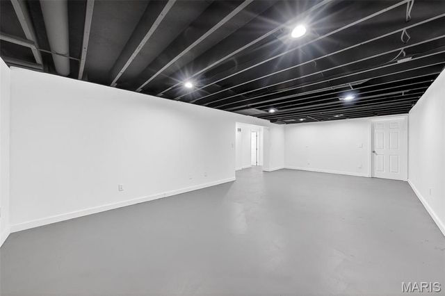 105 W Sunny Hill Boulevard, St Peters, MO 63376