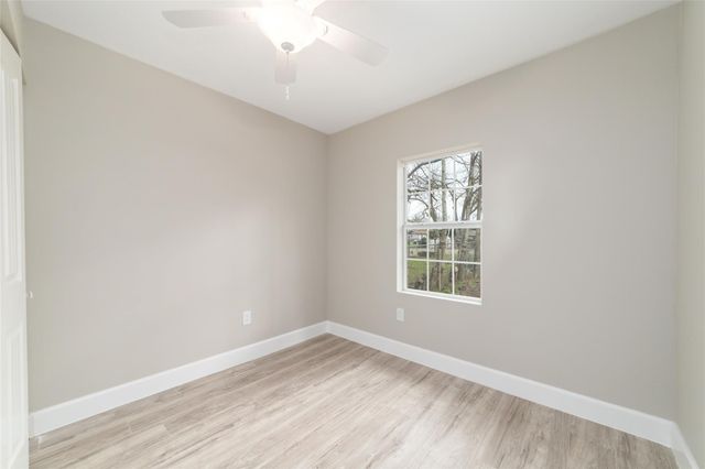 1416 E Avenue B, Bay City, TX 77414