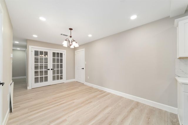 1416 E Avenue B, Bay City, TX 77414