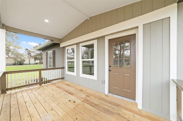 1416 E Avenue B, Bay City, TX 77414