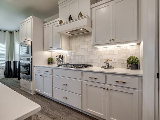 101 Carlow Way, Yukon, OK 73099