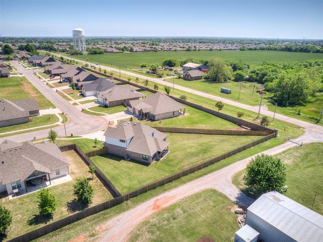 101 Carlow Way, Yukon, OK 73099